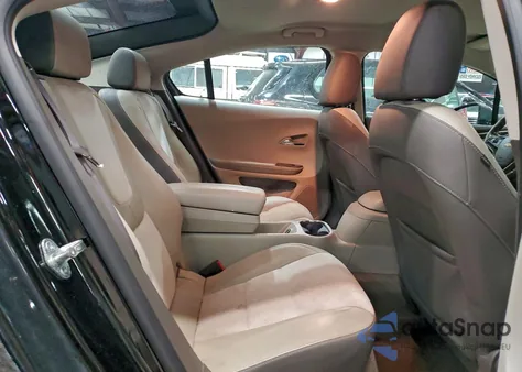 2014 Chevrolet Volt z USA, uszkodzony, nr VIN 1G1RF6E48EU112266